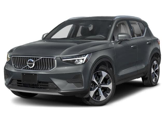 2024 VOLVO XC40