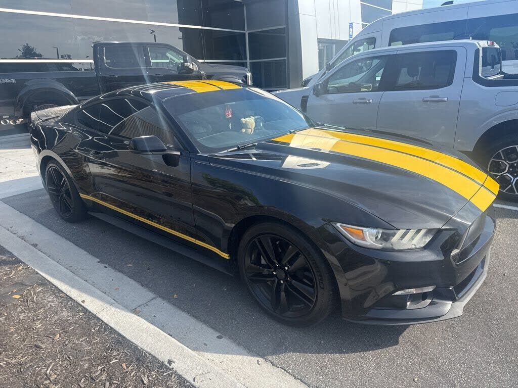 2015 FORD Mustang