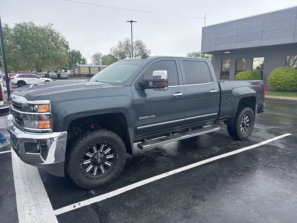 2018 CHEVROLET Silverado