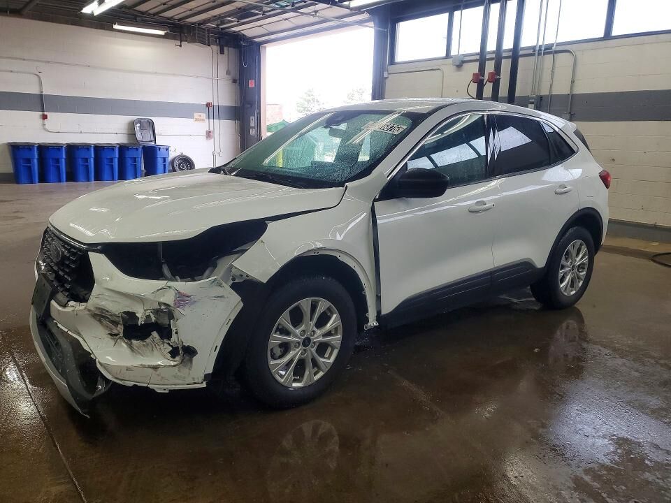 2024 FORD Escape