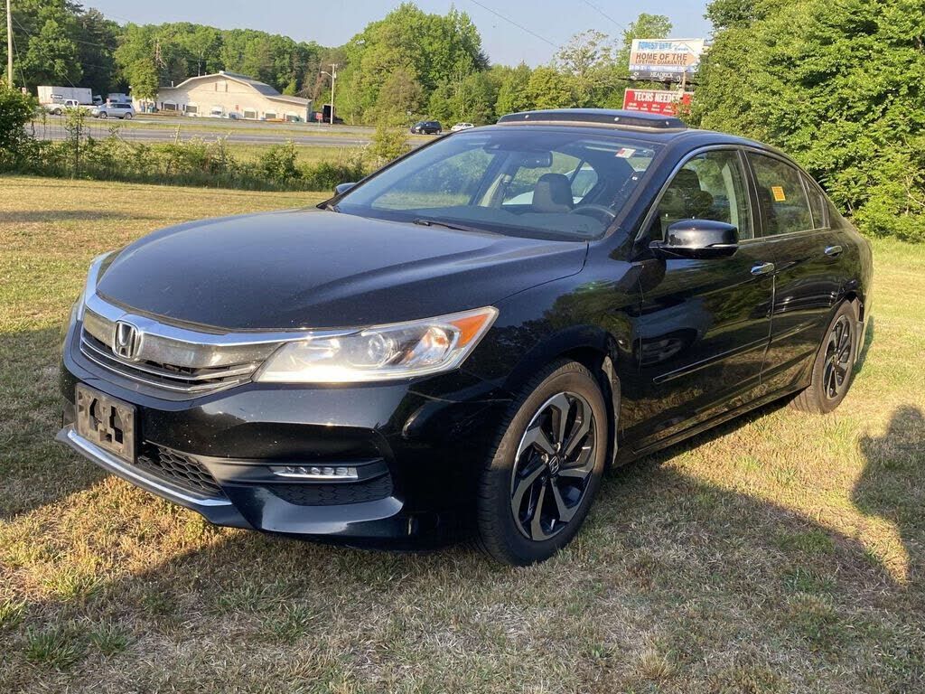 2017 HONDA Accord