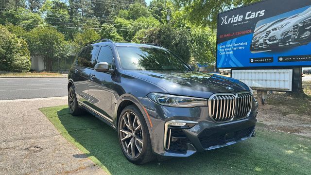 2021 BMW X7