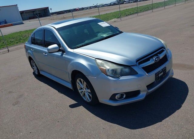 2013 SUBARU Legacy