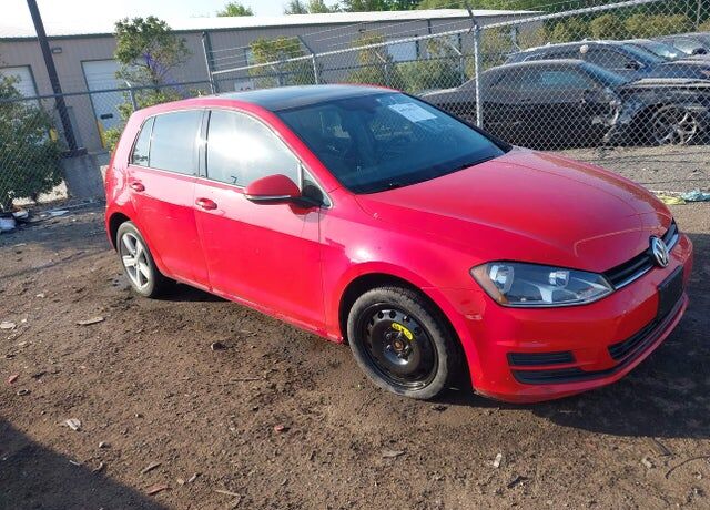 2017 VOLKSWAGEN Golf