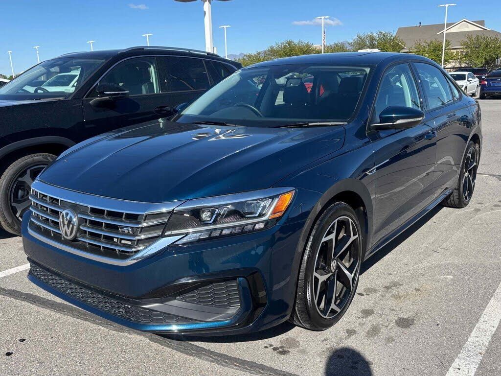 2020 VOLKSWAGEN Passat
