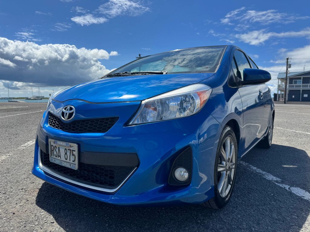 2012 TOYOTA Yaris