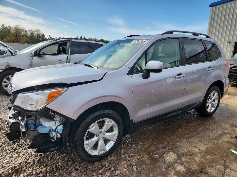 2016 SUBARU Forester
