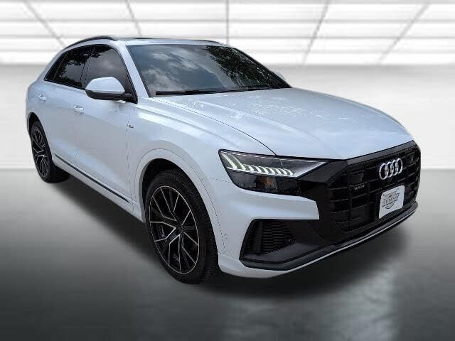 2023 AUDI Q8