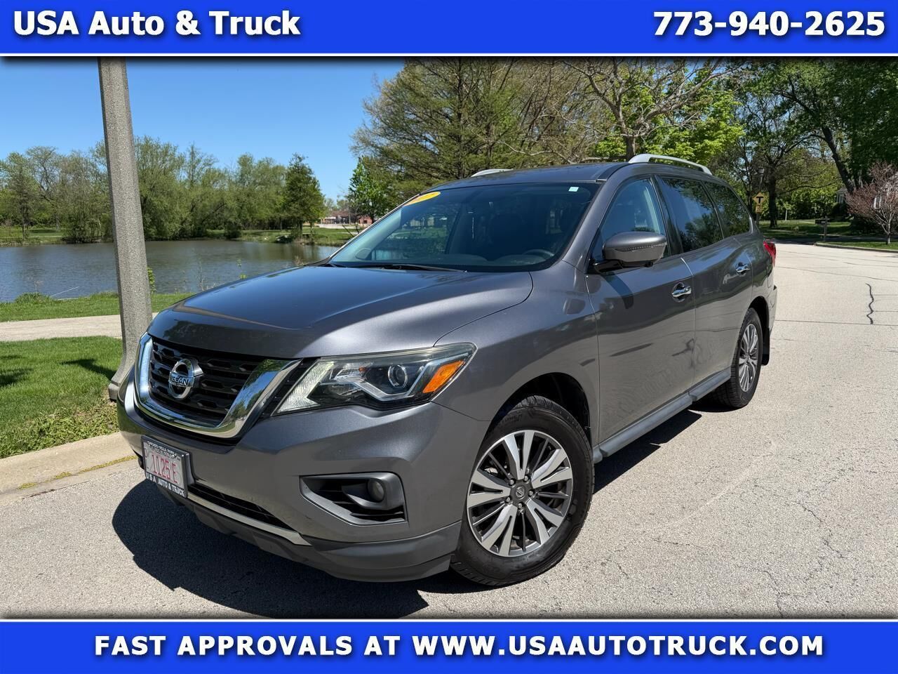 2017 NISSAN Pathfinder