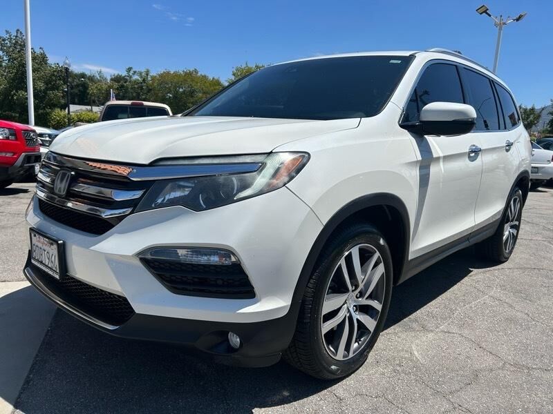 2017 HONDA Pilot