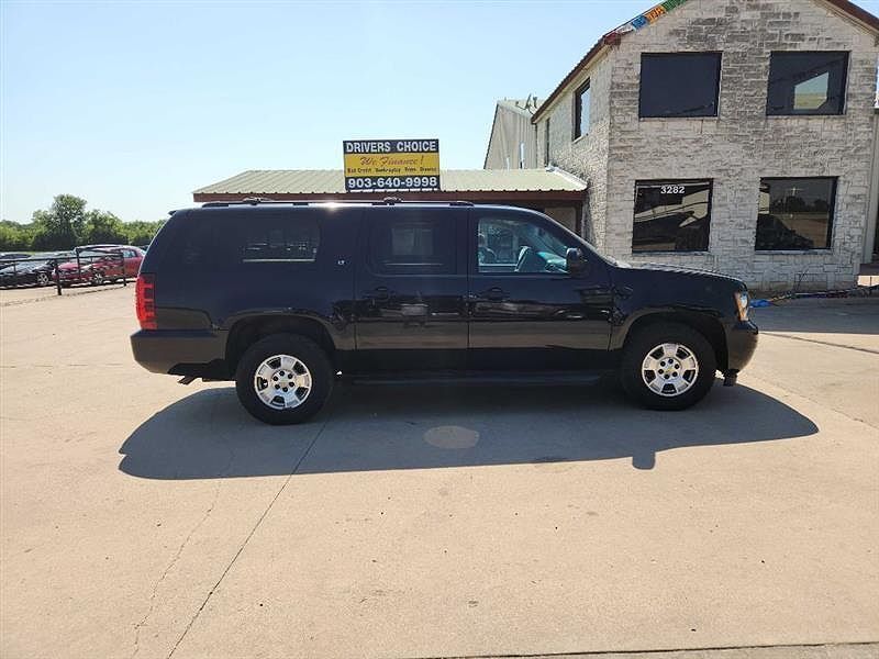2011 CHEVROLET Suburban