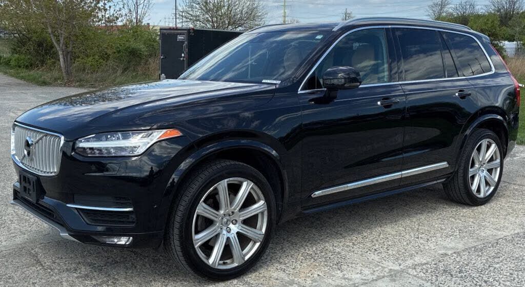 2018 VOLVO XC90