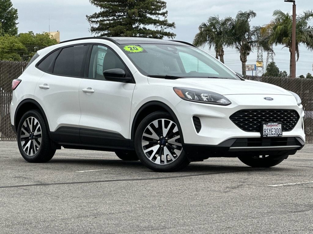 2020 FORD Escape