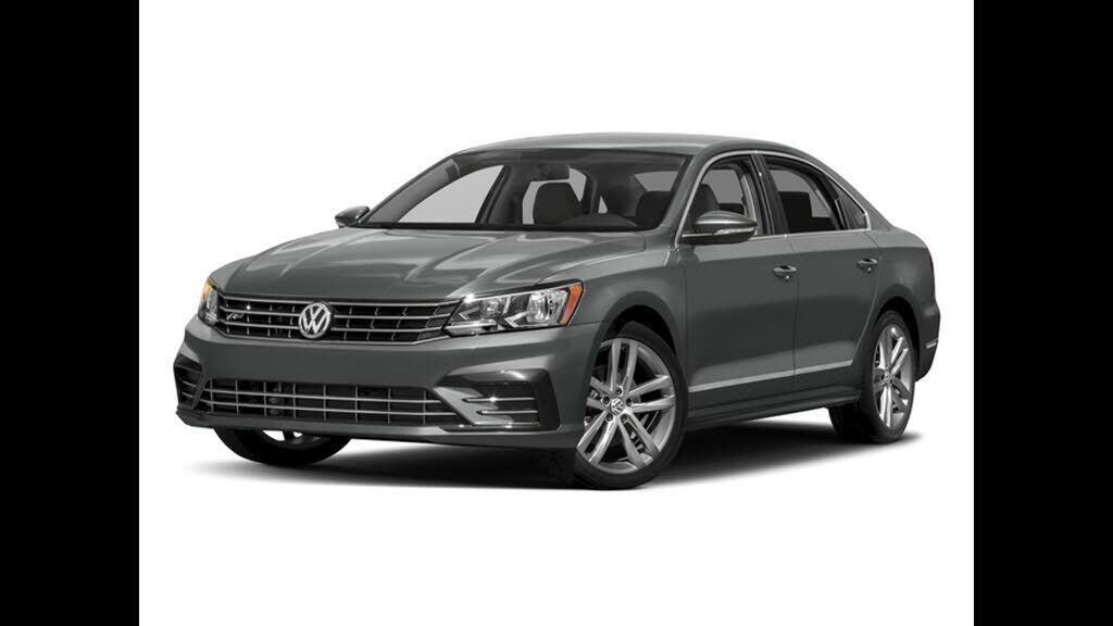 2017 VOLKSWAGEN Passat