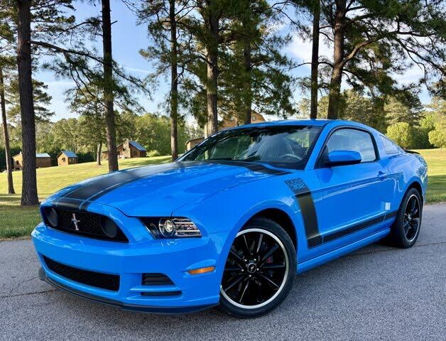 2013 FORD Mustang