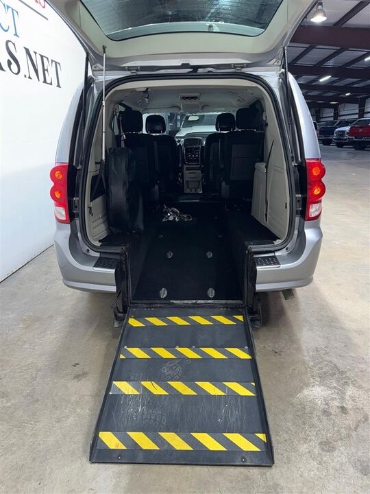 2017 DODGE Grand Caravan