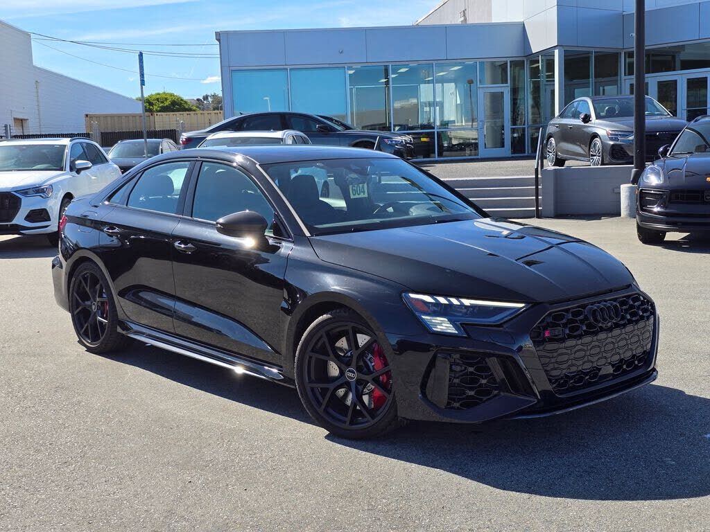 2024 AUDI RS3