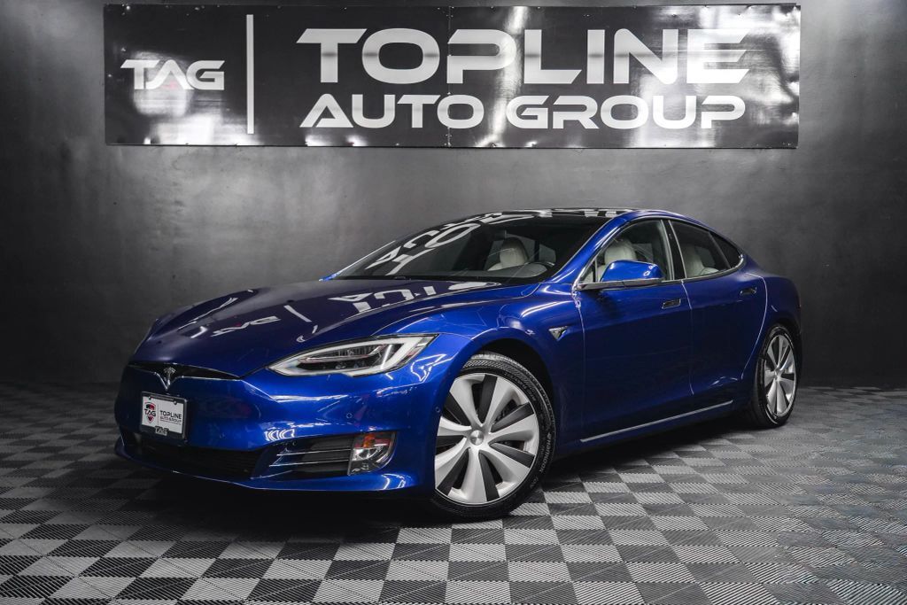 2020 TESLA Model S