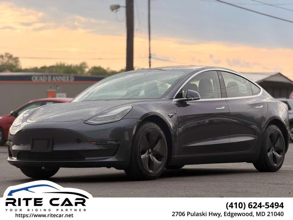 2020 TESLA Model 3