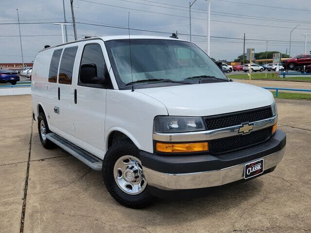 2019 CHEVROLET Express