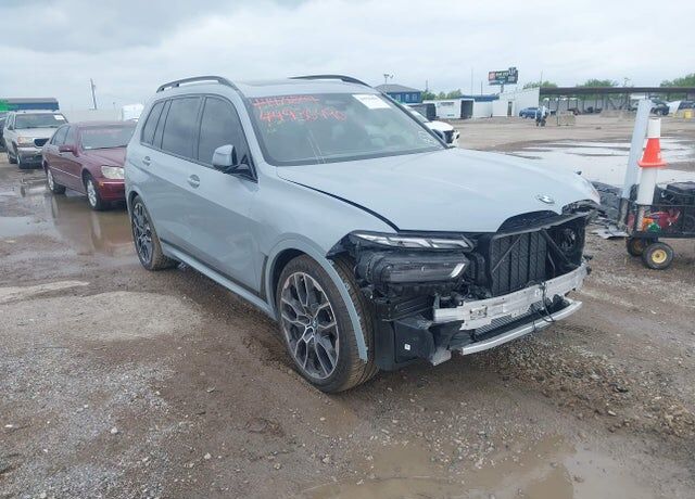 2026 BMW X7