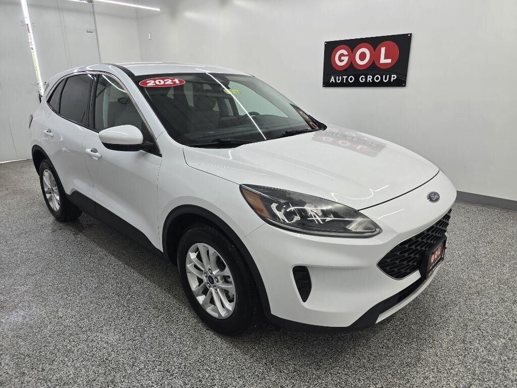 2021 FORD Escape