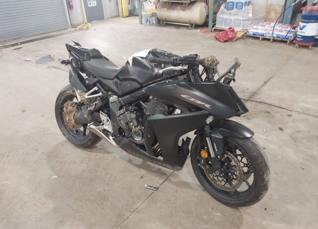 2026 HONDA CB