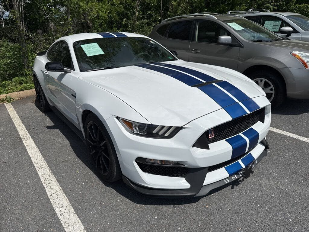 2018 FORD Mustang