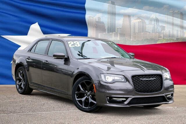2023 CHRYSLER 300