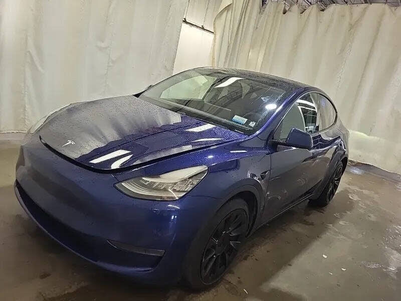 2021 TESLA Model Y