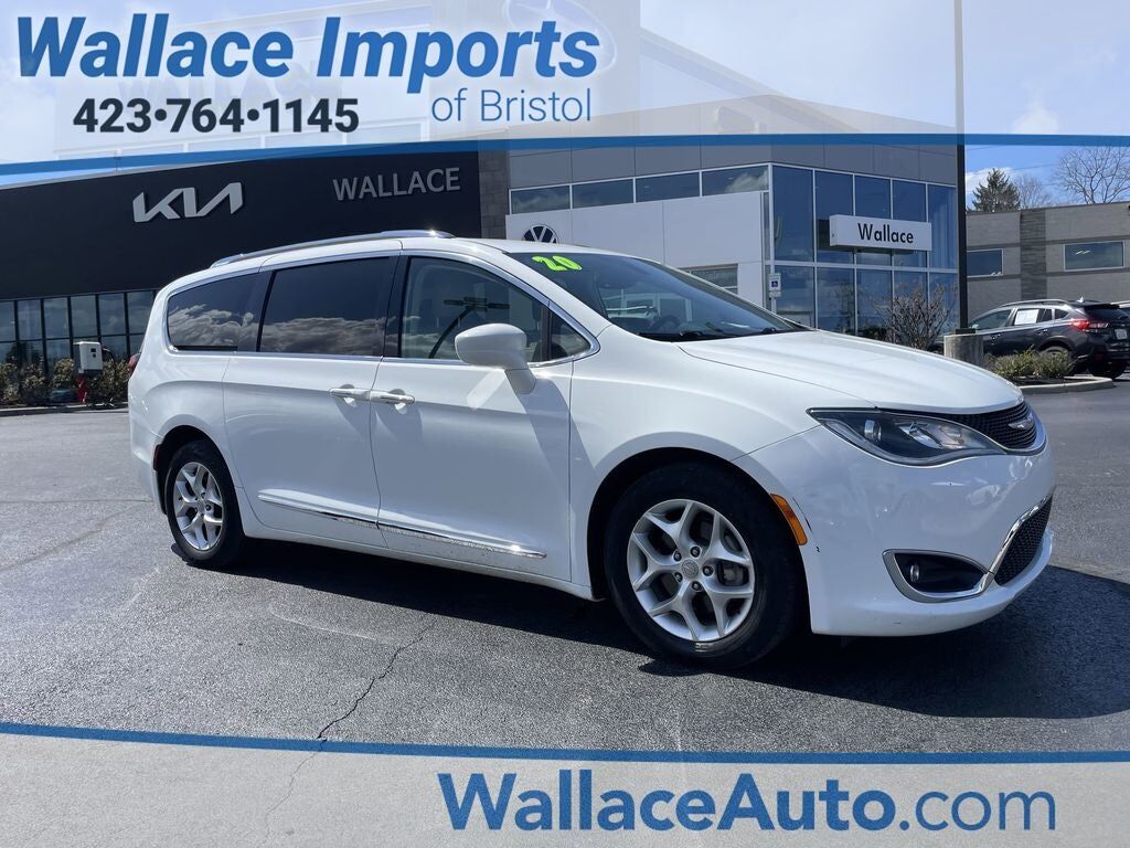 2020 CHRYSLER Pacifica