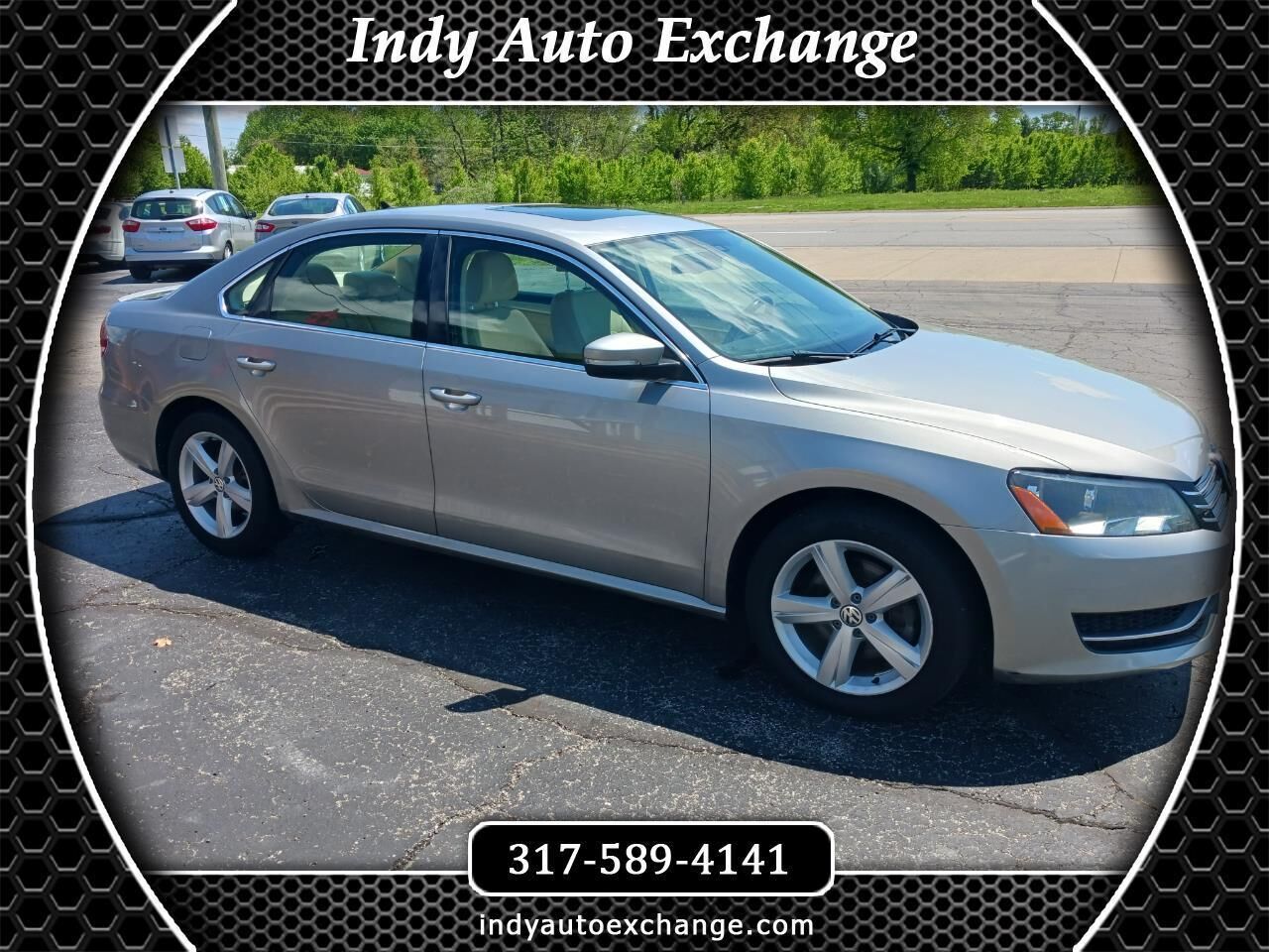 2013 VOLKSWAGEN Passat