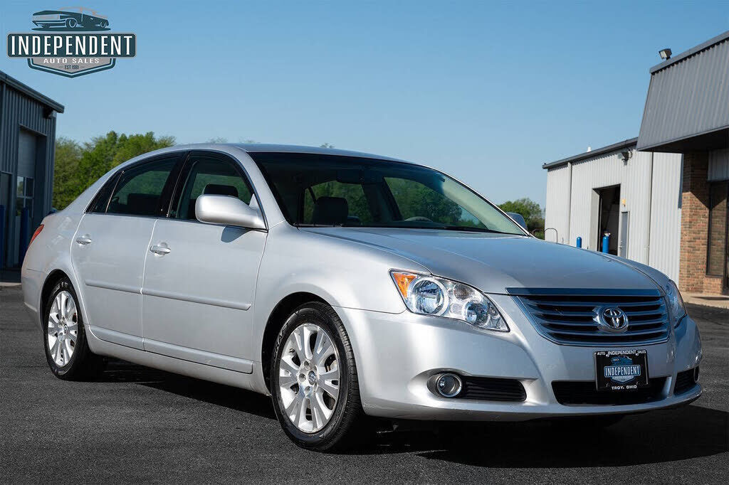 2010 TOYOTA Avalon