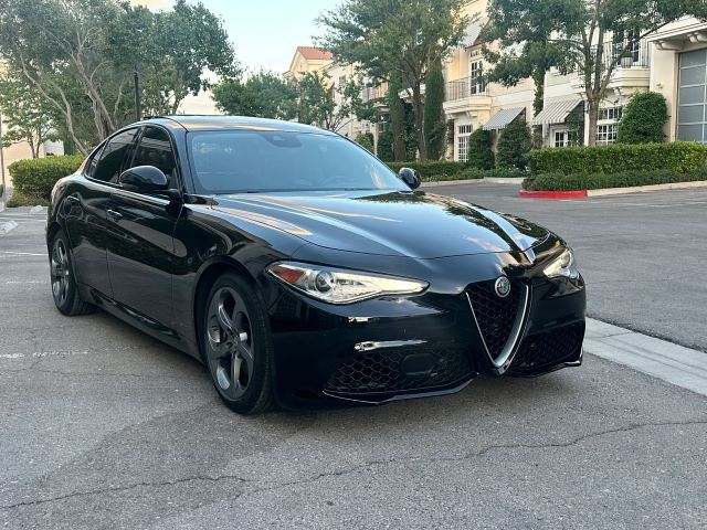 2017 ALFA ROMEO Giulia