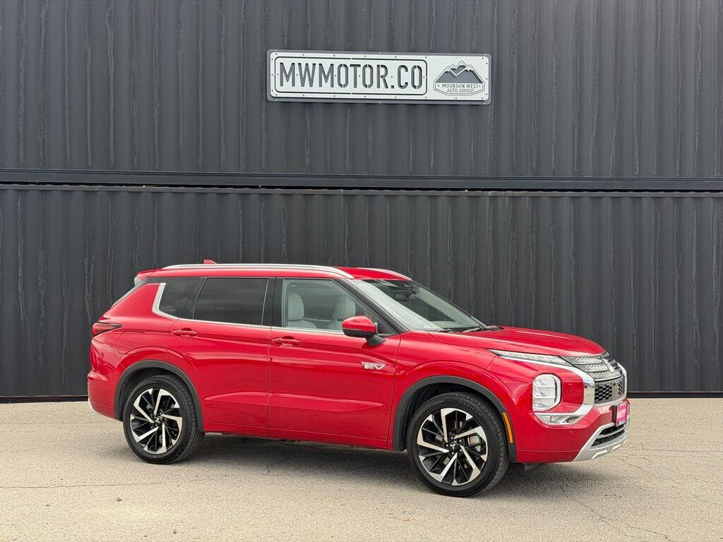 2024 MITSUBISHI Outlander