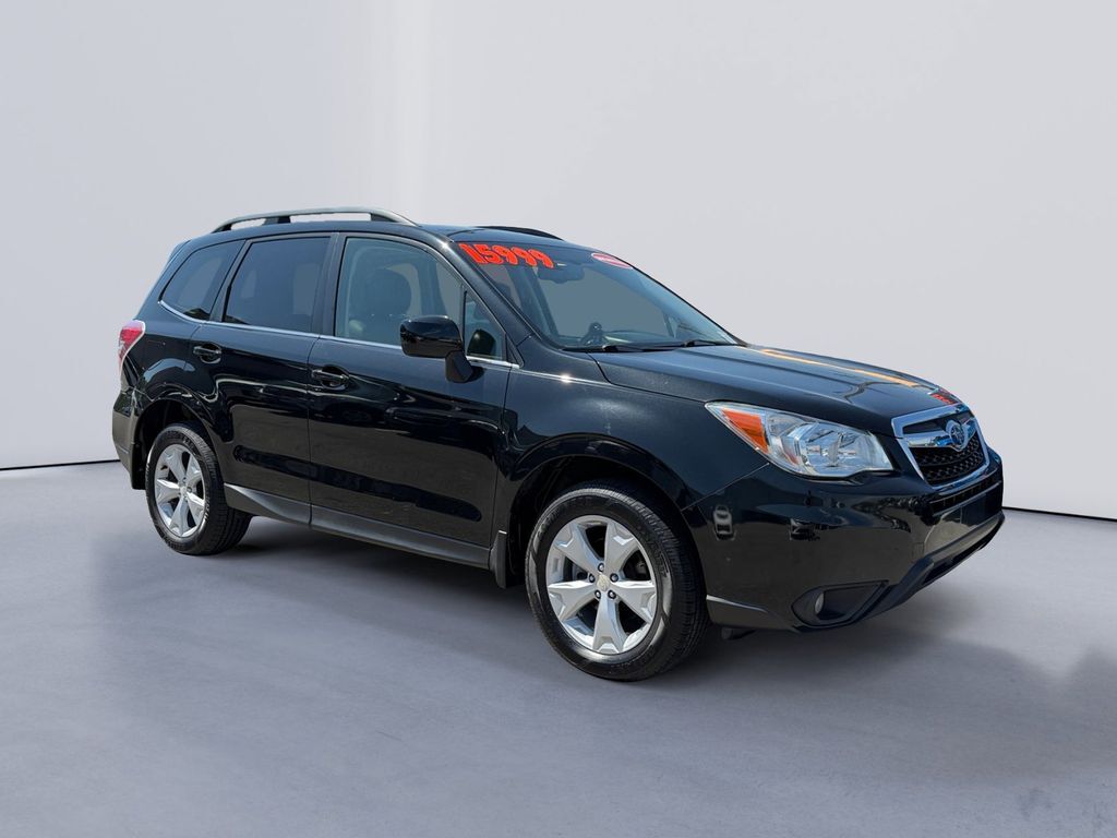 2016 SUBARU Forester