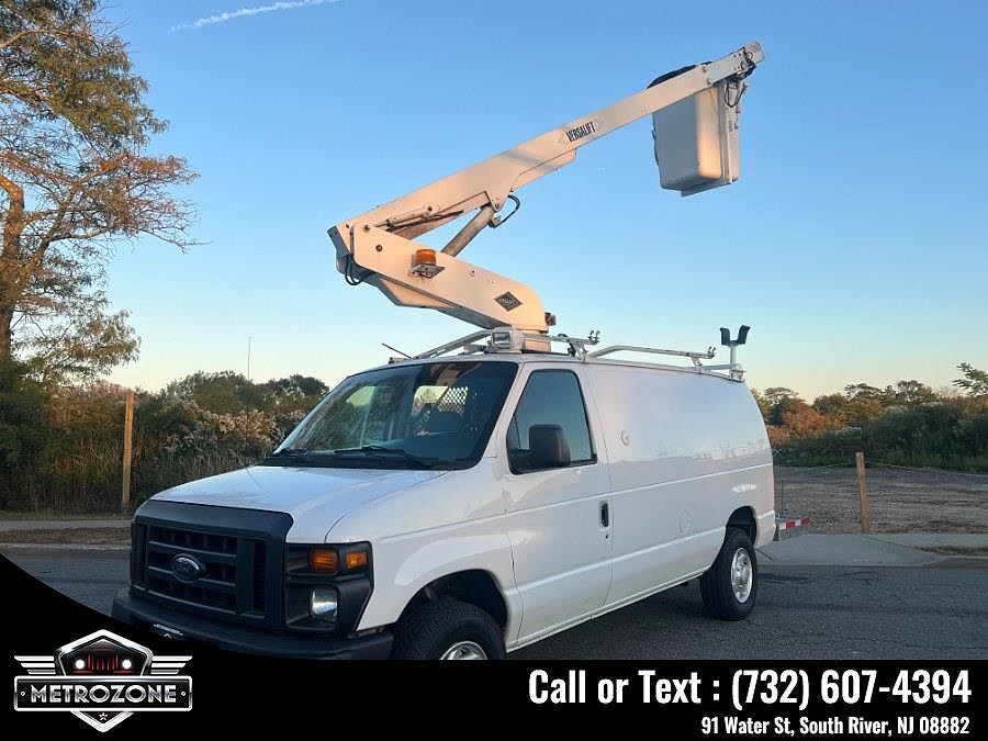 2008 FORD E-350