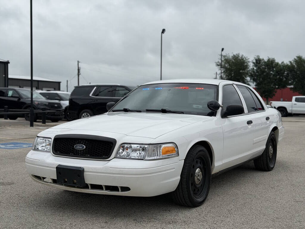2010 FORD Crown Victoria