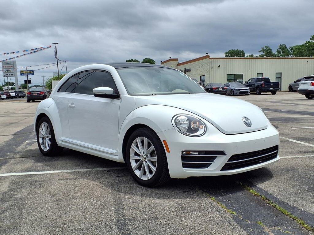 2019 VOLKSWAGEN Beetle