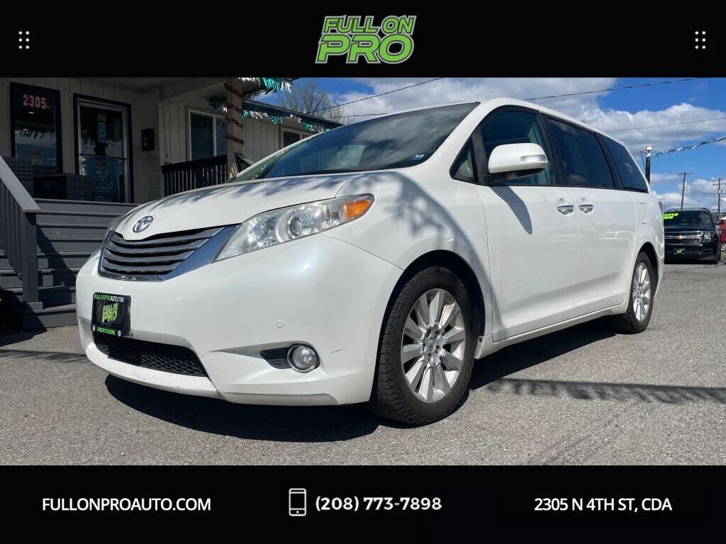 2014 TOYOTA Sienna