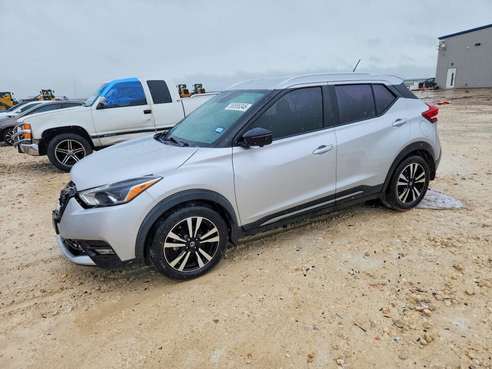 2020 NISSAN Kicks