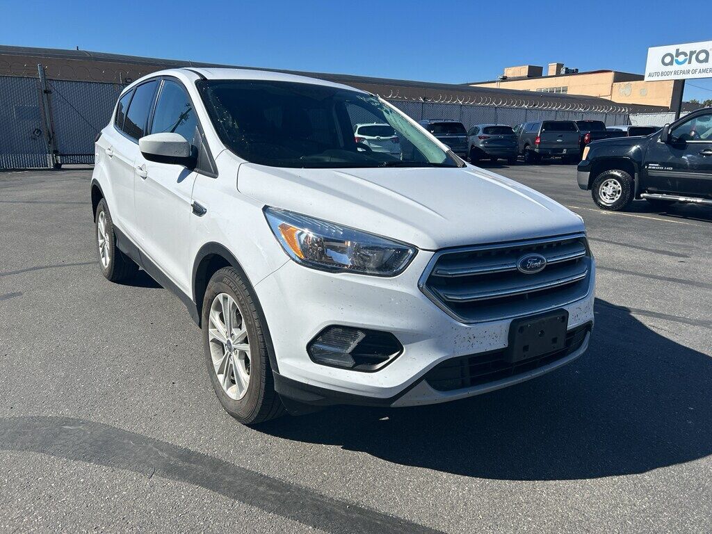 2017 FORD Escape