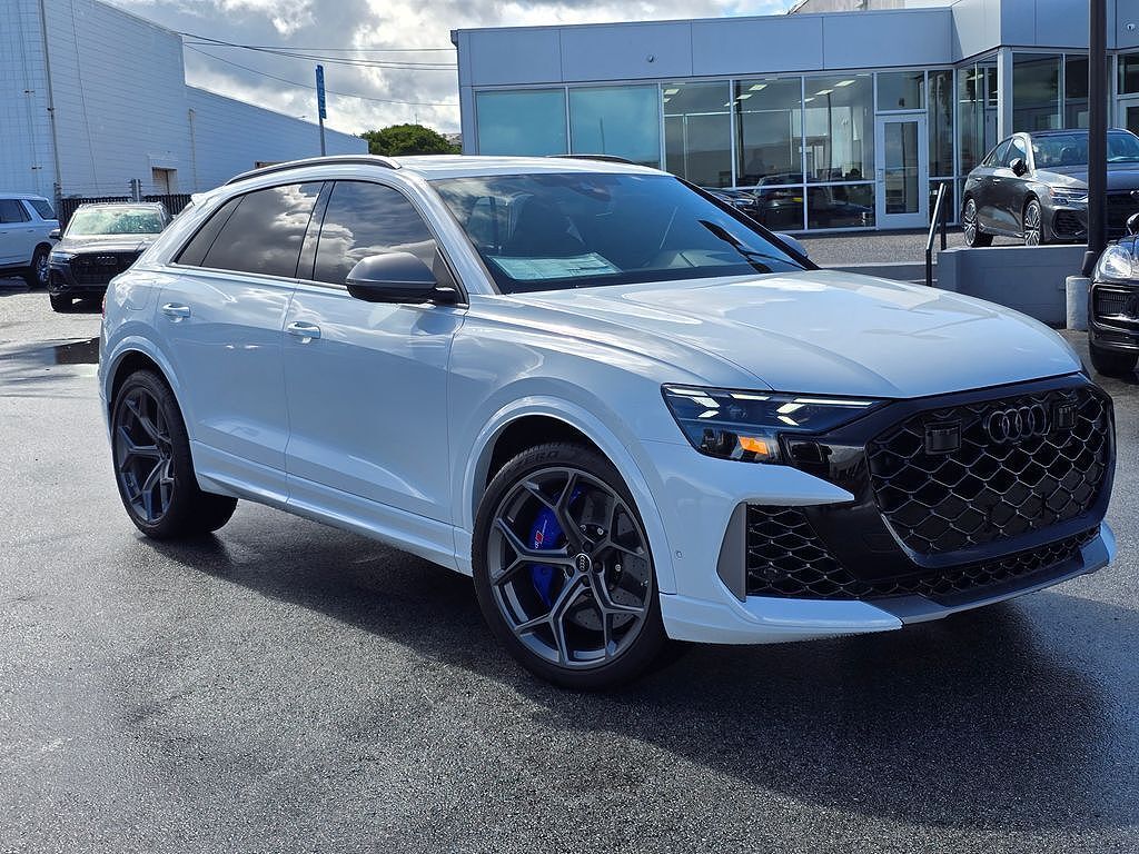 2026 AUDI RS Q8