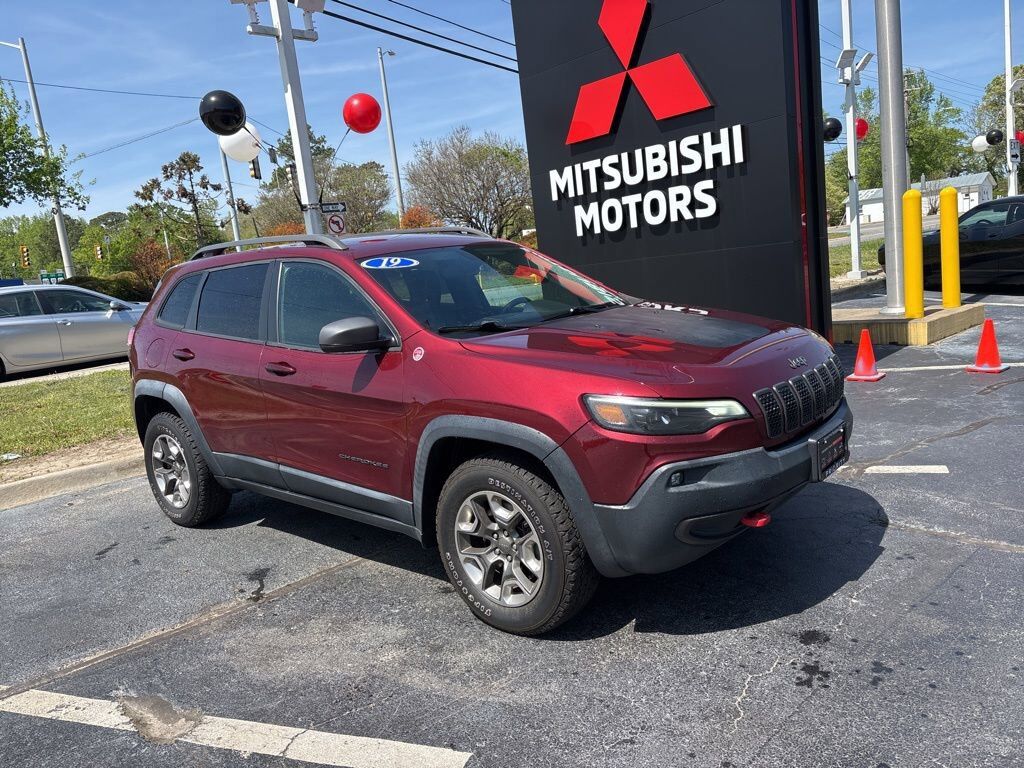 2019 JEEP Cherokee