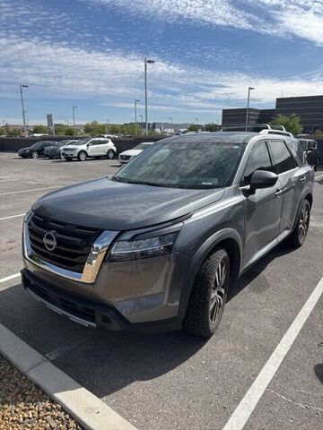 2023 NISSAN Pathfinder