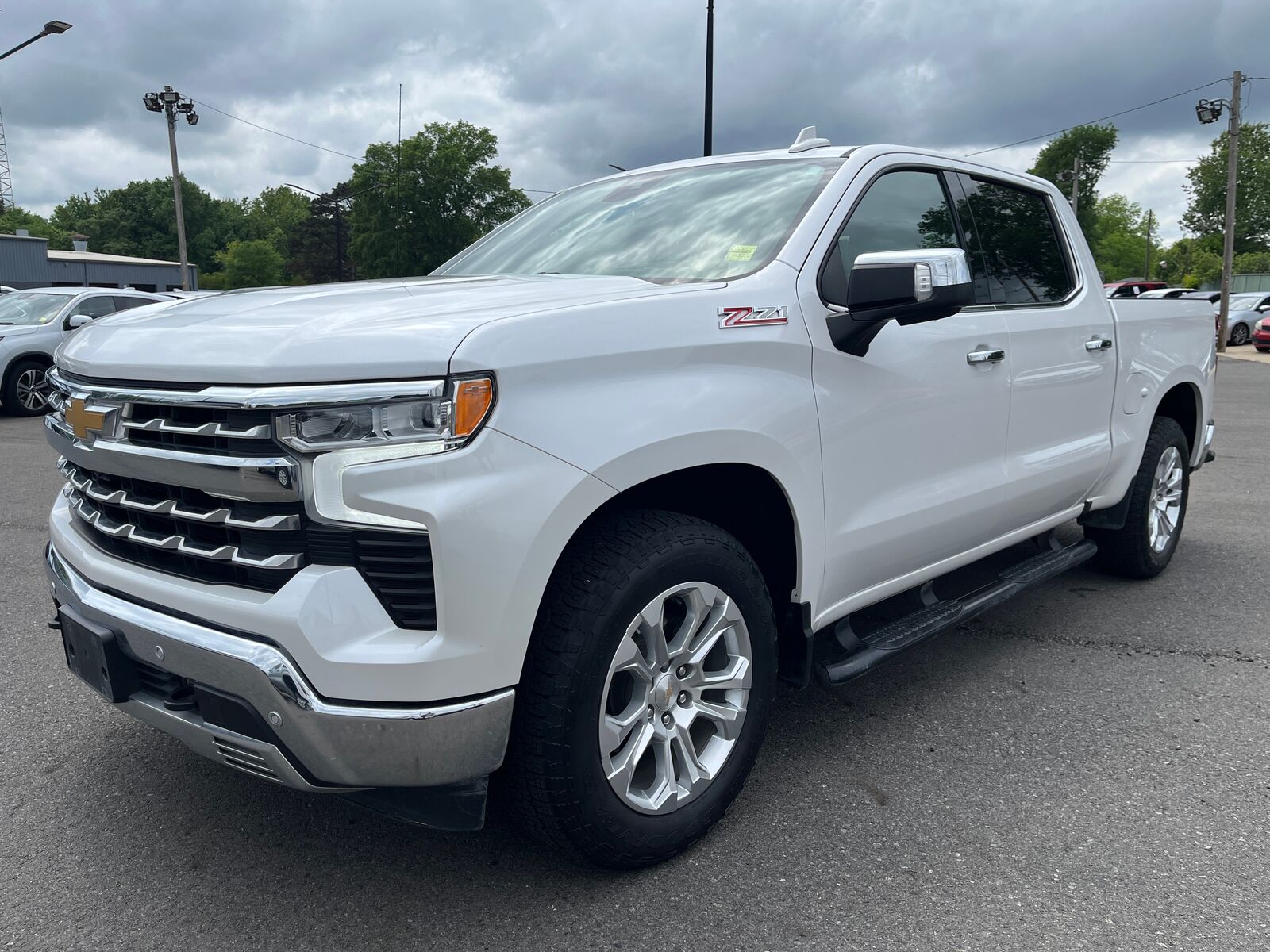 2024 CHEVROLET Silverado