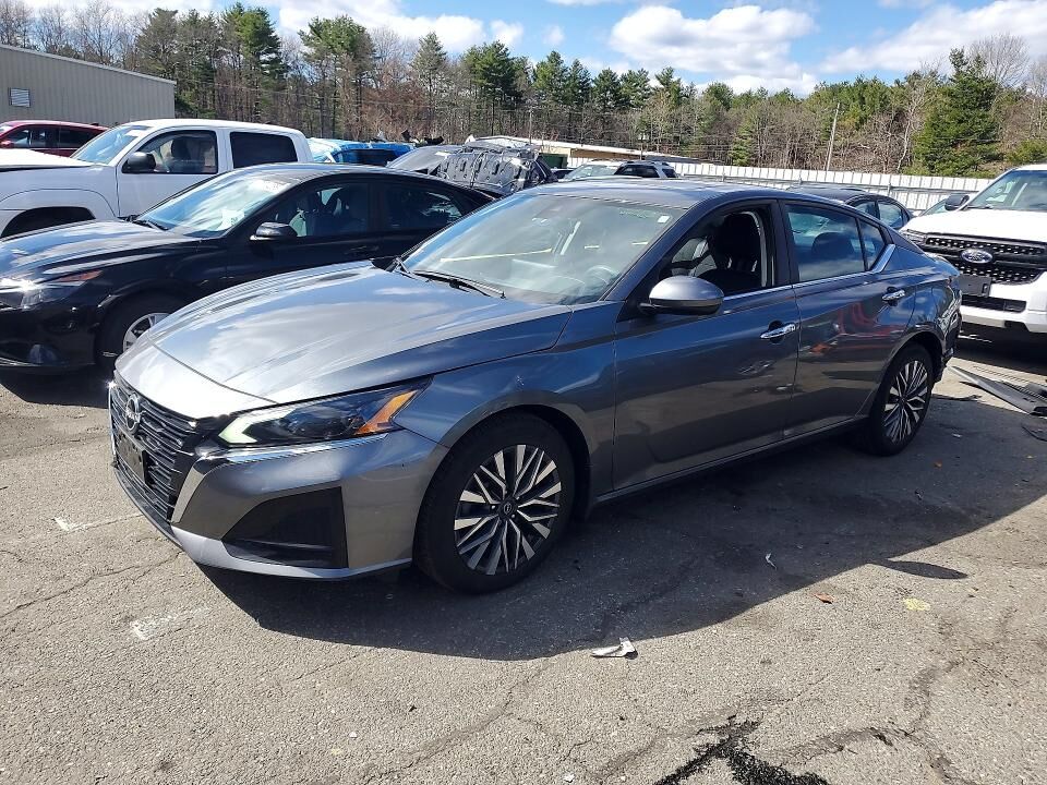 2023 NISSAN Altima