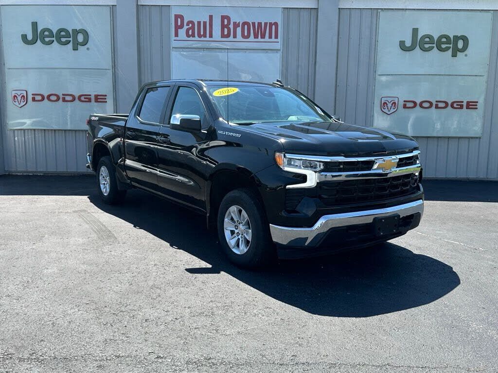 2025 CHEVROLET Silverado