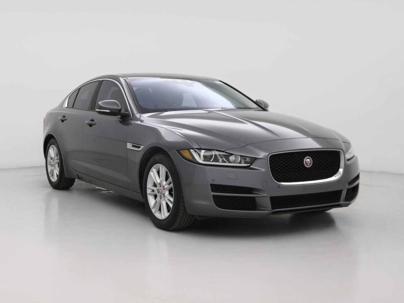 2017 JAGUAR XE