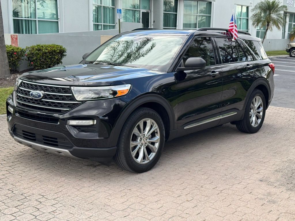 2021 FORD Explorer